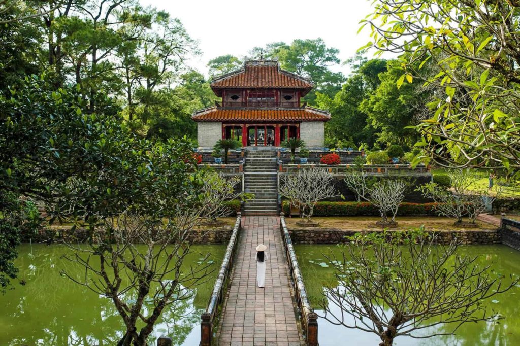 Hue Local Tours - Minh mang tomb